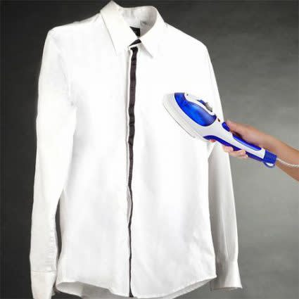 Tobi Travel Steamer Press_1